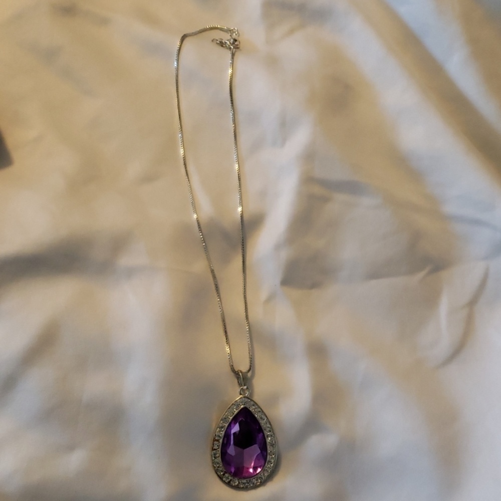 FASHION NECKLACE - Picture 2 of 3